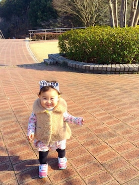 「babygap」｜「アイテム（その他アウター）」を使った、acoricoさん（キッズ・80cm）の冬コーディネート