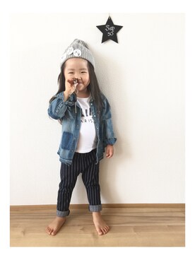 「H&M（エイチ・アンド・エム）のアイテム（シャツ/ブラウス、ブルー系）」を使った、PinktriangleAKMさん（キッズ）の秋コーディネート