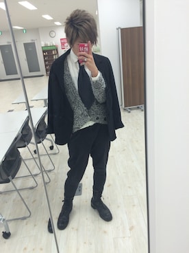 「GENERAL RESEARCH（ジェネラルリサーチ）のアイテム」を使った、YAMATOさん（メンズ・177cm）の秋コーディネート