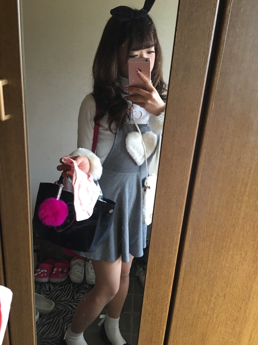 「onespoのアイテム（ワンピース、グレー系）」を使った、ももてゃん♡さん（レディース・158cm）の冬コーディネートの1枚目の写真