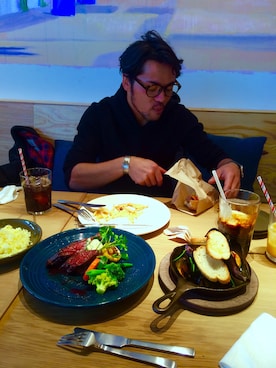 鶴 栄治さんのコーディネート