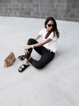 「wearsg」｜「アイテム（デニムパンツ）」を使った、Melissa Megan Teeさん（レディース・170cm）の秋コーディネート