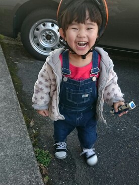 「Champion」｜「アイテム（サロペット/オーバーオール）」を使った、yotticuriさん（キッズ・90cm）の冬コーディネート