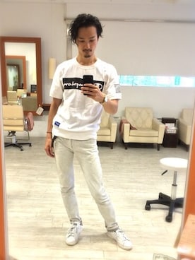 「DRIES VAN NOTEN（ドリスヴァンノッテン）のアイテム（デニムパンツ）」を使った、上原 良太さん（メンズ・175cm）の夏コーディネート