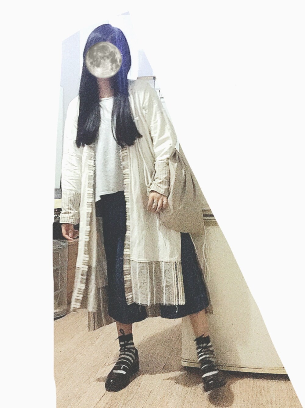 「bonumのアイテム（ジャケット/アウター、ベージュ系）」を使った、Aliceさん（レディース・170cm）の秋コーディネートの1枚目の写真