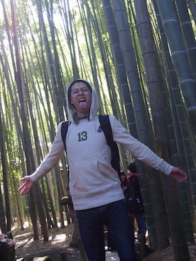 「oc styleのアイテム（パーカー、ホワイト系）」を使った、KATOH KOHTAさん（メンズ・180cm）の夏コーディネート