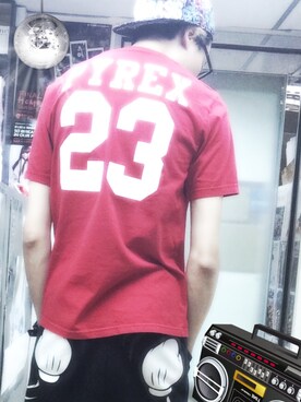 「PYREX VISION（パイレックスヴィジョン）のアイテム（トップス）」を使った、manson pangさん（メンズ・175cm）の夏コーディネート