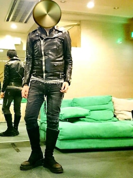 「MIDAS（ミダス）のアイテム（パンツ）」を使った、JBRNさん（メンズ・165cm）の冬コーディネート