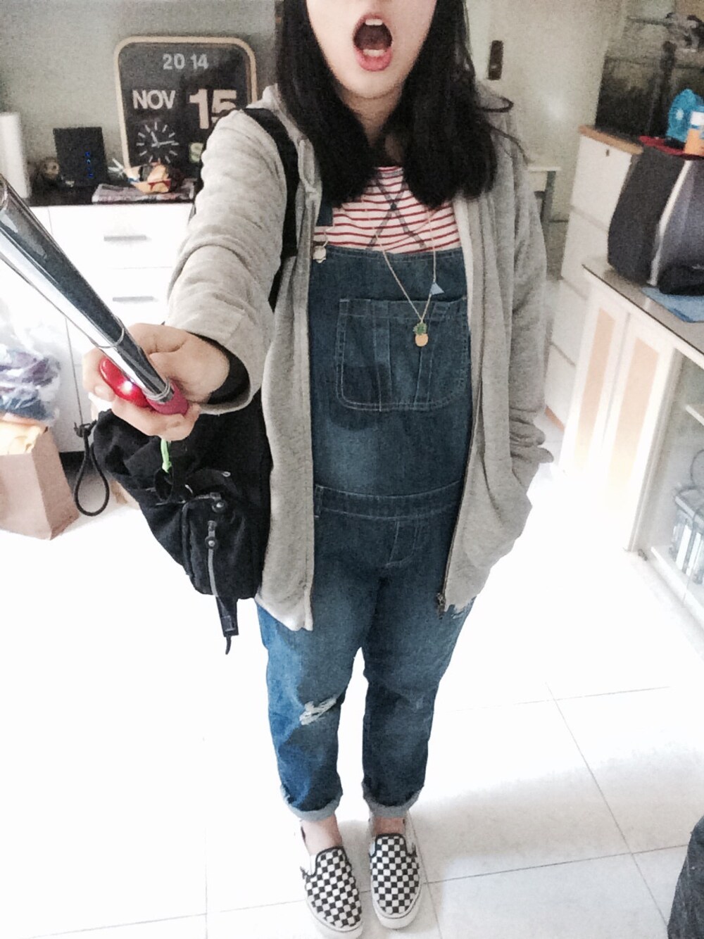 「UNIQLOのアイテム（パーカー、グレー系）」を使った、Elmoさん（レディース・159cm）の秋コーディネートの1枚目の写真
