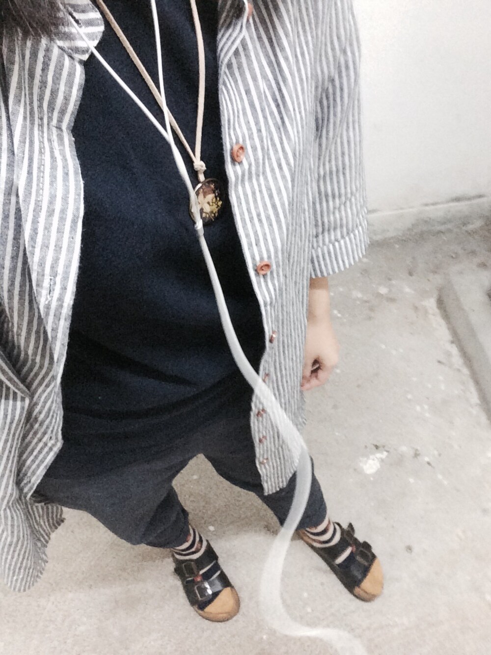 「Taobao、UNIQLO」｜「UNIQLOのアイテム（Tシャツ/カットソー、ブルー系）」を使った、Elmoさん（レディース・159cm）の春コーディネートの1枚目の写真