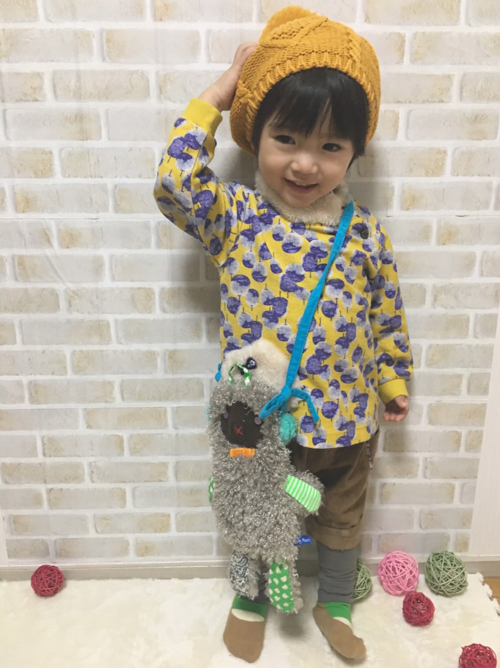 「キッズファッション、ベビーコーデ、男の子、キッズコーデ、90cm、ラグマート」｜「RAGMARTのアイテム（その他トップス、イエロー系）」を使った、SOTAさん（キッズ・90cm）の秋コーディネートの1枚目の写真