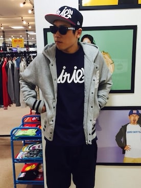 「IRIE by Irielife」｜ラガチャイナさん（メンズ・174cm）の秋コーディネート