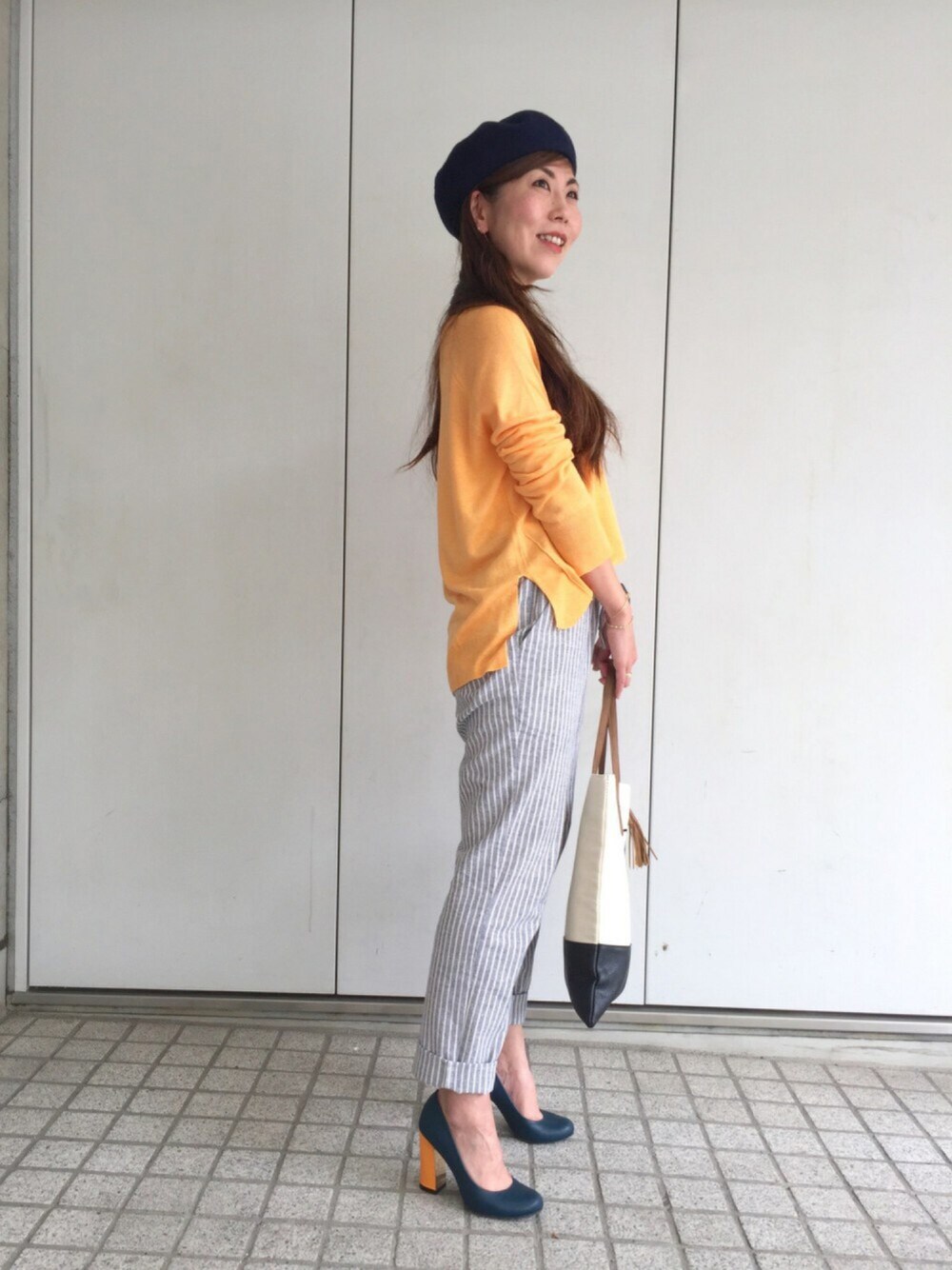 「Doシンプル部、いい友連合、ベレー帽、ベレー帽推奨委員会、秋のコーデ、ストライプパンツ、pinacoteca、チャンキーヒール、きれいめカジュアル、オレンジ」｜「ZARAのアイテム（ニット/セーター、オレンジ系）」を使った、acoさん（レディース・158cm）の秋コーディネートの1枚目の写真