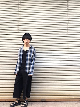 「チェックシャツ」｜「アイテム（タンクトップ）」を使った、勝田 俊介さん（メンズ・164cm・20代）の夏コーディネート