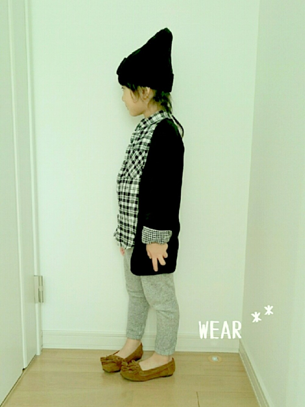 「ドラフトGAP、kids、キッズコーデ、キッズファッション、おんなのこ、スウェットパンツ、ニット帽、babygap」｜「Birthdayのアイテム（モカシン/デッキシューズ、ブラウン系）」を使った、erimomoさん（キッズ・110cm）の夏コーディネートの1枚目の写真