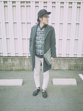 「アイテム（クラッチバッグ、グレー系）」を使った、kobaさん（メンズ・175cm）の冬コーディネート