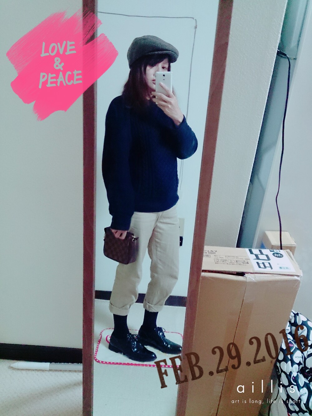 「ハンチング、オックスフォードシューズ」｜「COMME CA DU MODEのアイテム（パンツ、ベージュ系）」を使った、あきさん（レディース・150cm）の春コーディネートの1枚目の写真