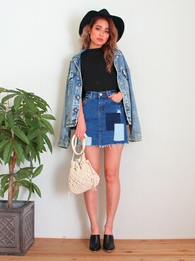 デニムスカートを使った 白ワンピース の人気ファッションコーディネート Wear