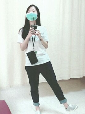 「UNIQLO（ユニクロ）のアイテム（Tシャツ/カットソー、ホワイト系）」を使った、cincinさん（レディース・160cm）の夏コーディネート