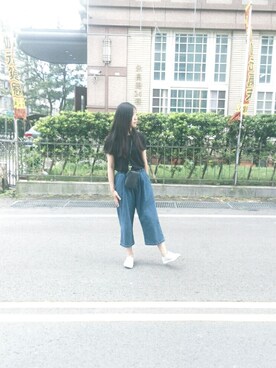 「UNIQLO（ユニクロ）のアイテム（Tシャツ/カットソー、ブラック系）」を使った、cincinさん（レディース・160cm）の秋コーディネート