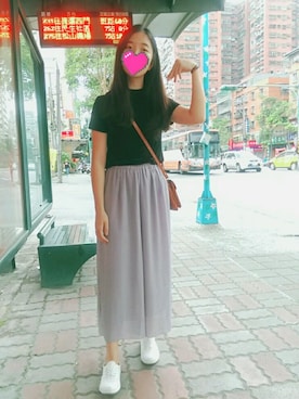 「Forever21のアイテム（Tシャツ/カットソー、ブラック系）」を使った、cincinさん（レディース・160cm）の秋コーディネート