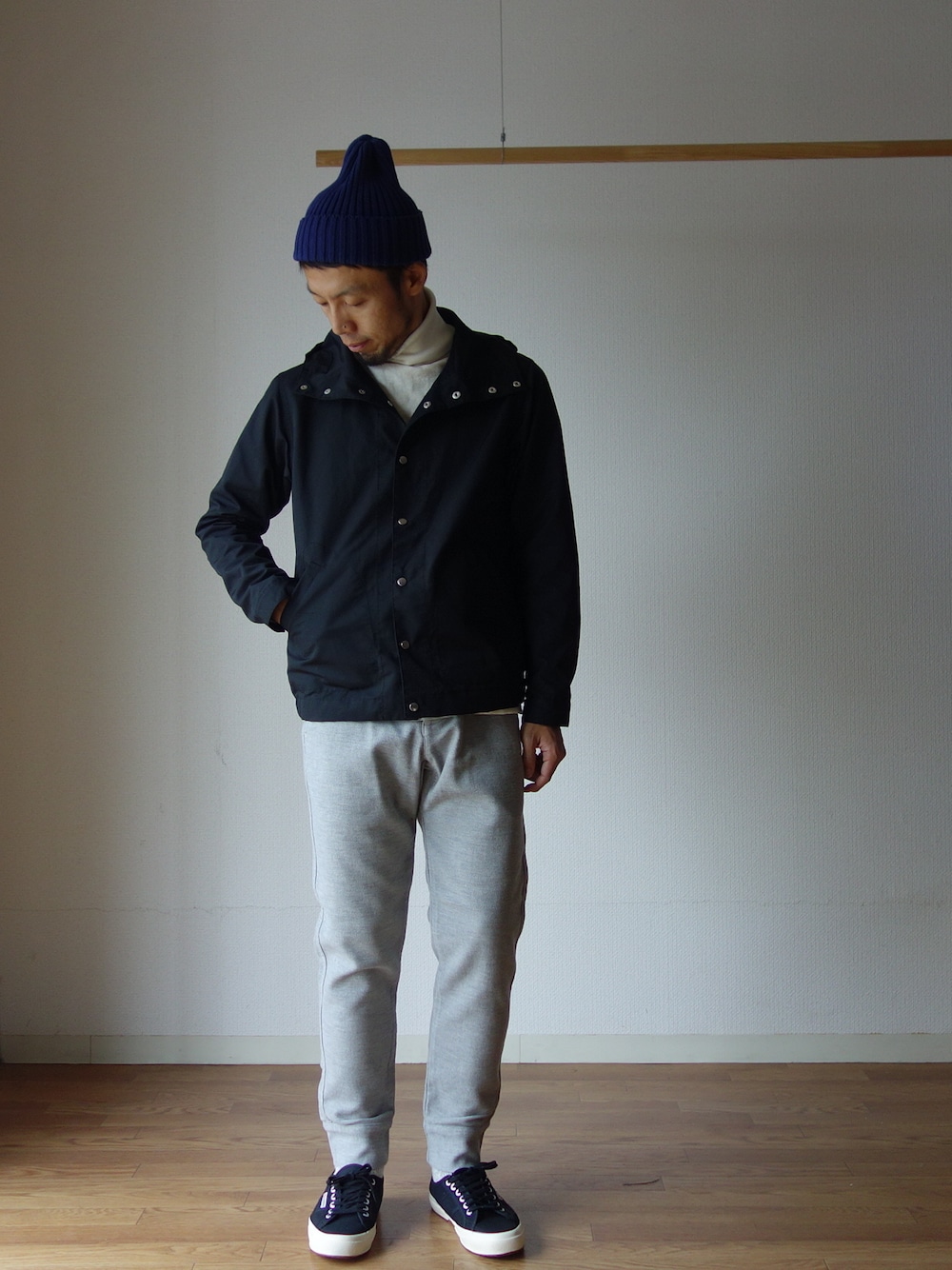 その他のマウンテンパーカー、その他のその他パンツ、その他のシャツ/ブラウスを着用したメンズの秋コーディネートの1枚目の写真