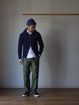 「FOB FACTORY（エフオービーファクトリー）のアイテム」を使った、comoda上西猛夫さん（メンズ・168cm）の冬コーディネート
