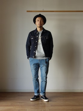 「アウトドアミックス」｜「アイテム（デニムジャケット）」を使った、comoda上西猛夫さん（メンズ・168cm）の冬コーディネート