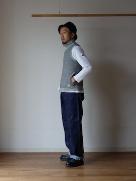 「ハットコーデ」｜「アイテム（デニムパンツ）」を使った、comoda上西猛夫さん（メンズ・168cm）の冬コーディネート