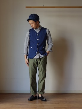 「ギンガムチェックシャツ」｜comoda上西猛夫さん（メンズ・168cm）の春コーディネート