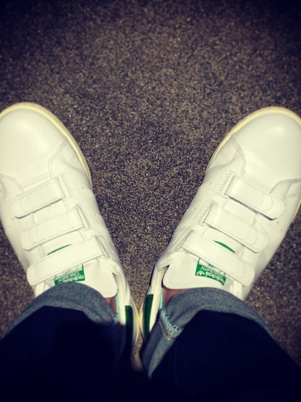 「adidas、adidas originals、Adidas stan smith、stan smith、stansmith cf nigo」｜「adidas Originalsのstan smith CF "NIGO"（スニーカー、ホワイト系）」を使った、#rawsneaker.さん（メンズ・160cm）の秋コーディネートの1枚目の写真