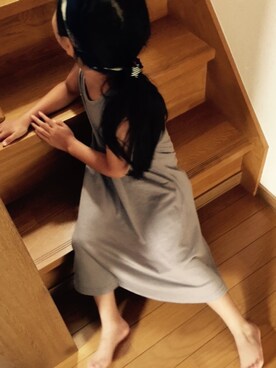 「韓国服のアイテム（ワンピース、グレー系）」を使った、ぎんさん（キッズ・110cm）の夏コーディネート