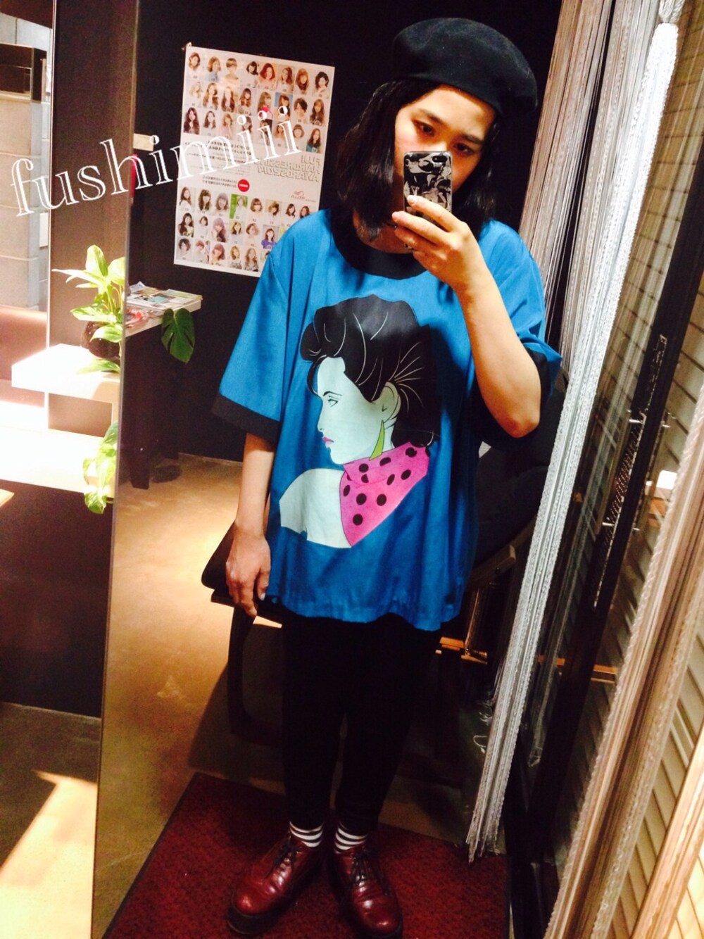 「古着、used、used mix、黒スキニー、ビックT、ジャンプ」｜「アイテム（Tシャツ/カットソー、ブルー系）」を使った、ふしみさん（レディース・158cm）の夏コーディネートの1枚目の写真