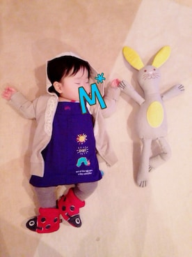 「Carter's（カーターズ）のアイテム（サロペット/オーバーオール）」を使った、Mi☺︎さん（キッズ・60cm）の冬コーディネート