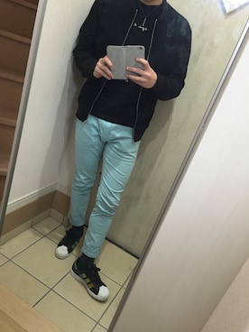 「緑パンツ」｜「アイテム（ジャケット/アウター）」を使った、けーすけさん（メンズ・178cm）の秋コーディネート