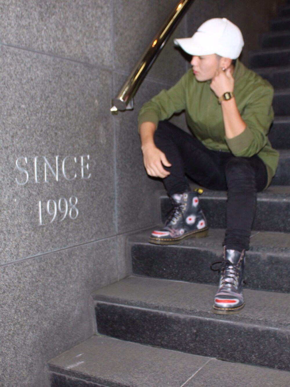 「CASIO、casio watch、CAP、NIKE、Dr.Martens」｜「NIKEのアイテム（キャップ、ホワイト系）」を使った、Sさん（メンズ・165cm）の秋コーディネートの1枚目の写真