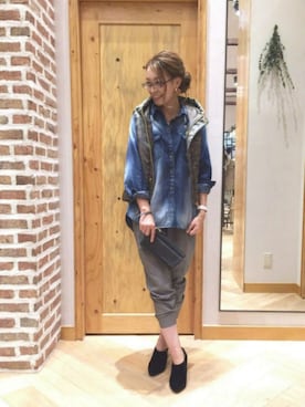 「アイテム（ブーティ）」を使った、tomoko fukudaさん（レディース・160cm）の秋コーディネート