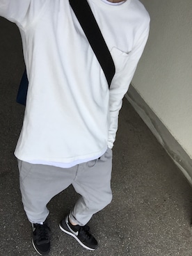 「GLOBAL WORK（グローバルワーク）のアイテム（Tシャツ/カットソー、ホワイト系）」を使った、shinさん（メンズ・171cm）の秋コーディネート