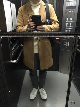 「時計」｜「アイテム（チェスターコート）」を使った、penさん（メンズ・172cm）の冬コーディネート