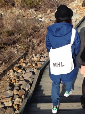 「MHL.」｜「アイテム（モッズコート）」を使った、うさん（レディース・153cm）の春コーディネート