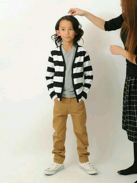 「アイテム（トップス）」を使った、GLAZOSさん（キッズ・130cm）の冬コーディネート