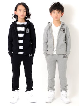 「アイテム（Tシャツ/カットソー）」を使った、GLAZOSさん（キッズ・131cm）の冬コーディネート