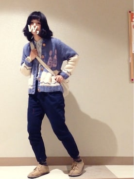 「カウチンセーター」｜「アイテム（アナログ腕時計）」を使った、W,さん（レディース・162cm）の冬コーディネート