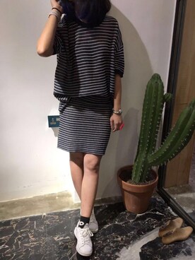 「LOVE BRUNCHのアイテム」を使った、モウトンMojai さん（レディース・163cm）の夏コーディネート