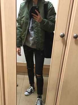 小山早紀さんのコーディネート