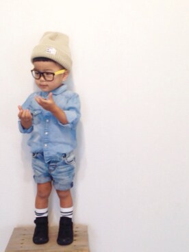 「H&M（エイチ・アンド・エム）のアイテム（シャツ/ブラウス、ブルー系）」を使った、はるぼーさん（キッズ・120cm）の秋コーディネート