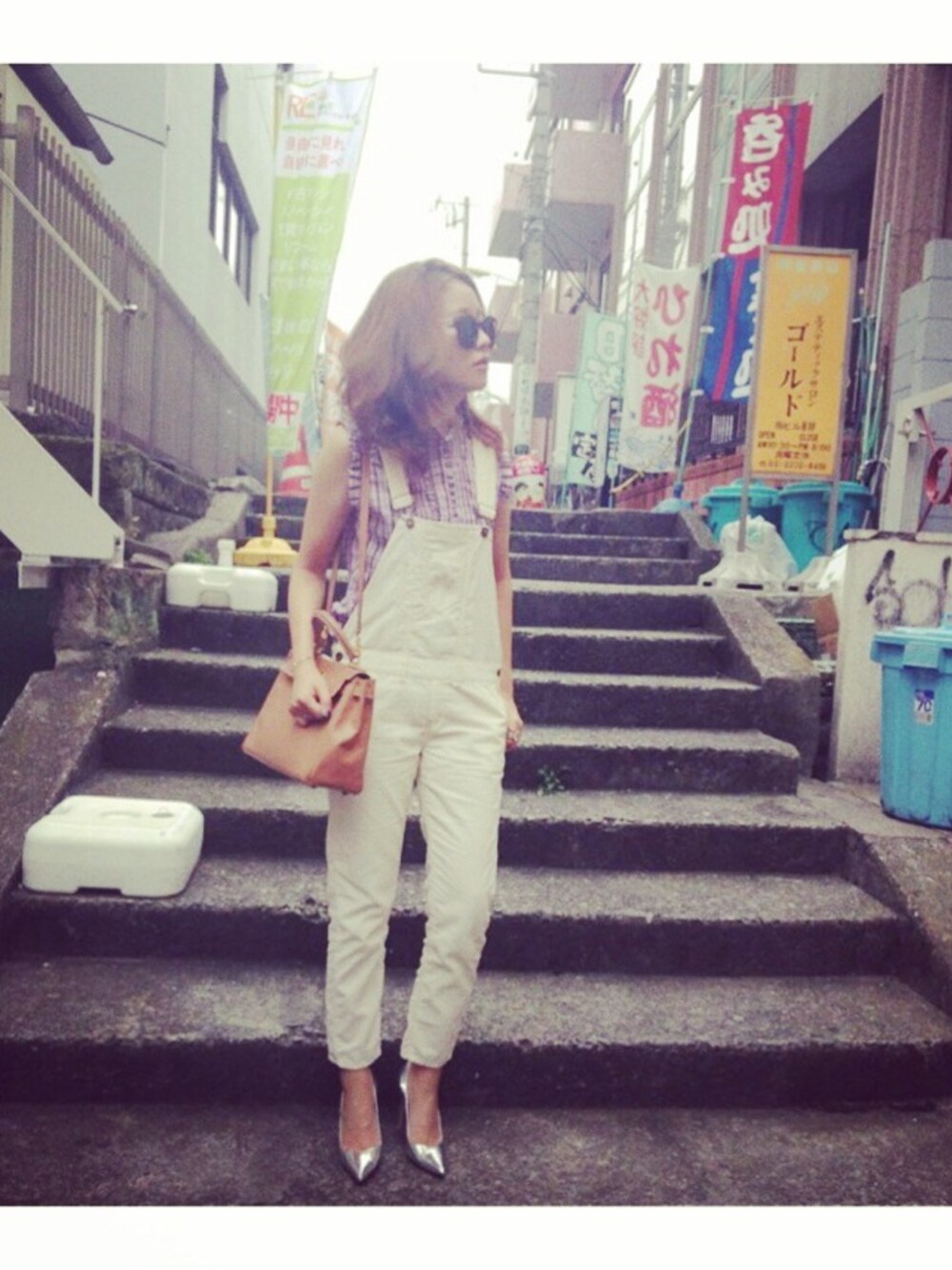 「サロペット、LIFE's#203、TODAYFUL、LIFEs」｜「MANOLO（パンプス、シルバー系）」を使った、Piさん（レディース・165cm）の夏コーディネートの1枚目の写真