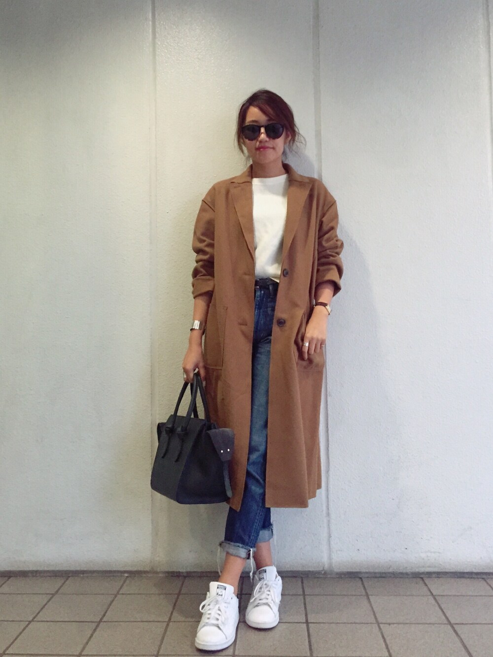 「TODAYFUL、ロングコート、デニム」｜「TODAYFULのアイテム（デニムパンツ、ブルー系）」を使った、Piさん（レディース・165cm）の秋コーディネートの1枚目の写真