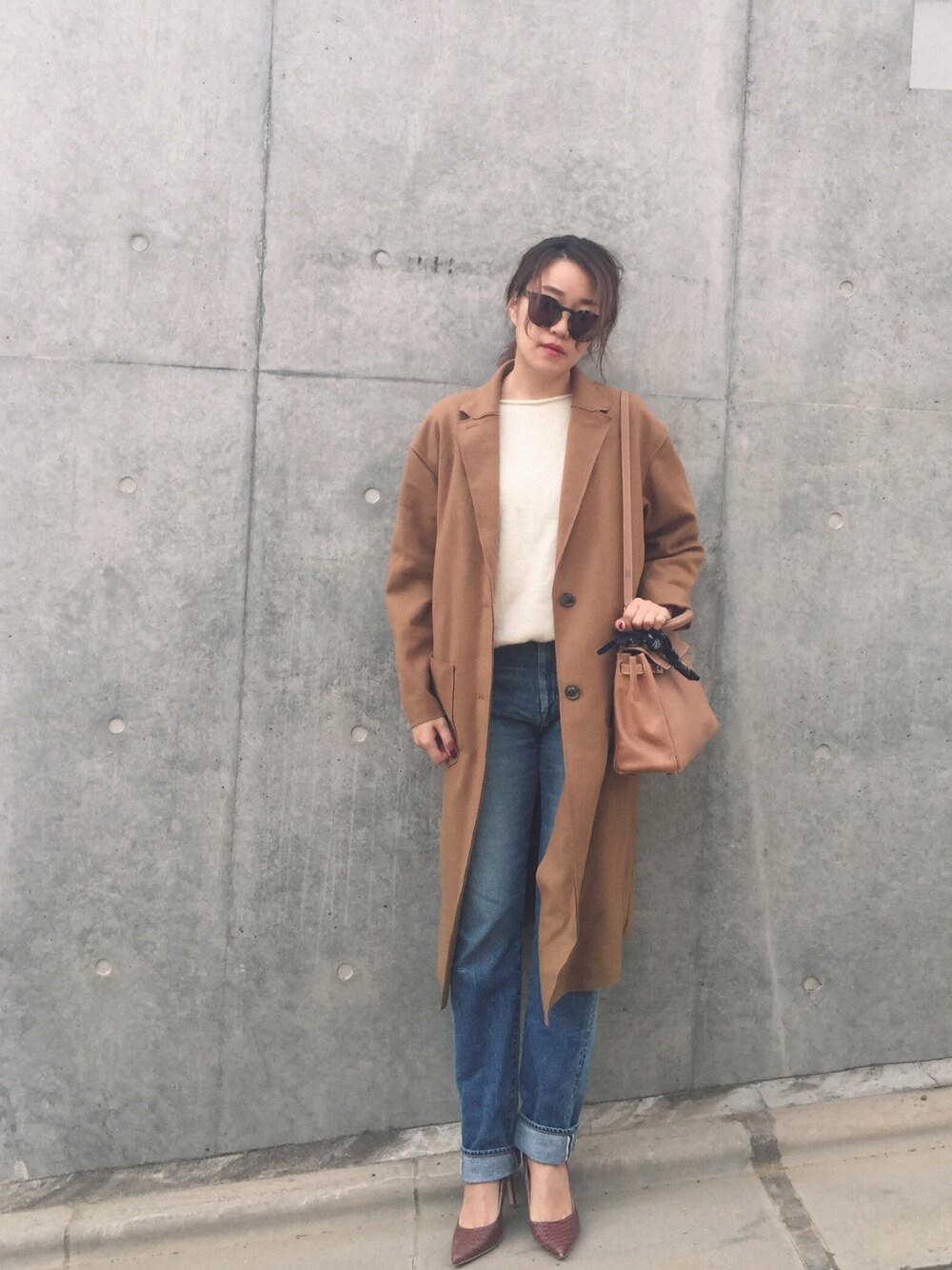 「TODAYFUL、カジュアル、デニム、パンプス、バンダナ、シンプル」｜「TODAYFULのベビーアルパカニット（ニット/セーター、ホワイト系）」を使った、Piさん（レディース・165cm）の冬コーディネートの1枚目の写真