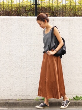 「アイテム（タンクトップ、グレー系）」を使った、Piさん（レディース・165cm）の夏コーディネート